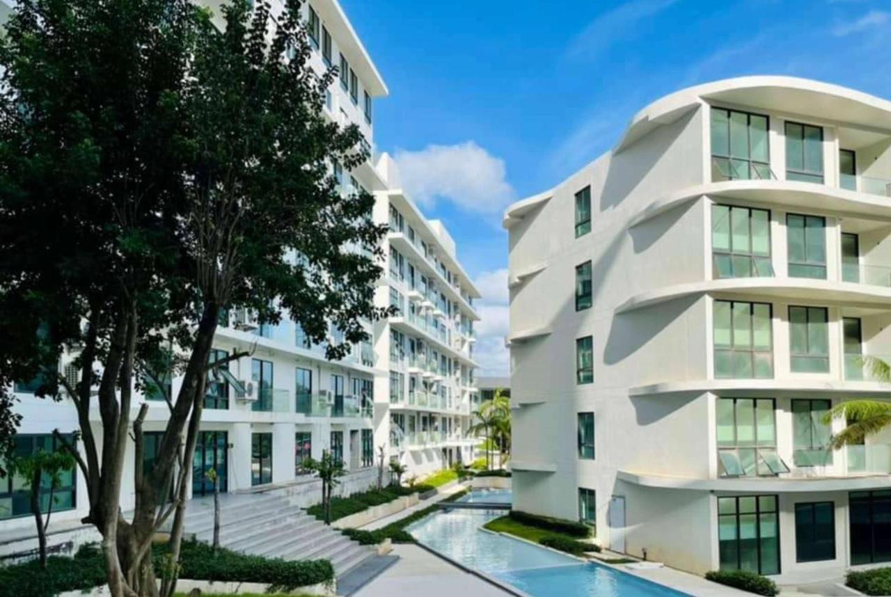 Wyndham La Vita Rawai Phuket Exteriör bild