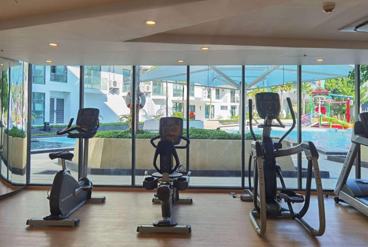 Wyndham La Vita Rawai Phuket Exteriör bild