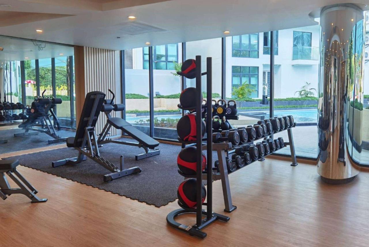 Wyndham La Vita Rawai Phuket Exteriör bild