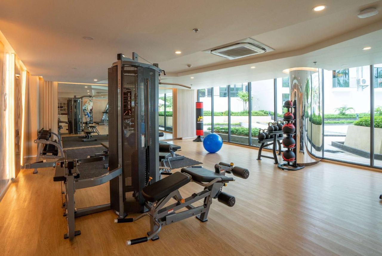 Wyndham La Vita Rawai Phuket Exteriör bild