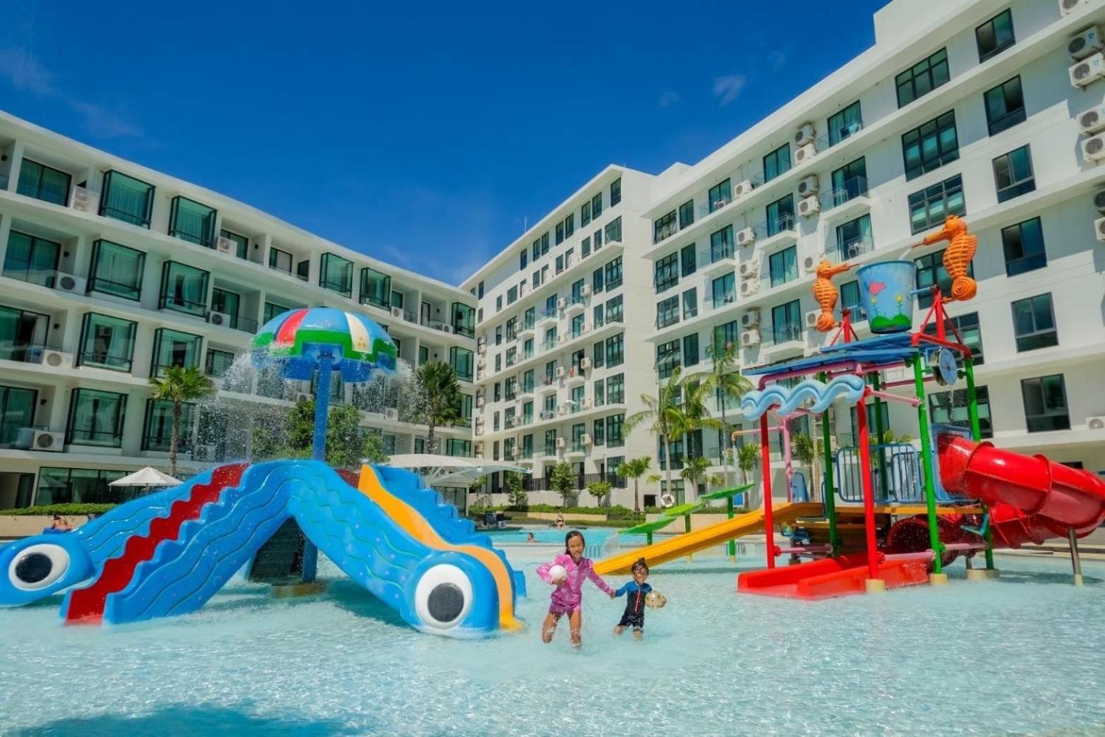 Wyndham La Vita Rawai Phuket Exteriör bild