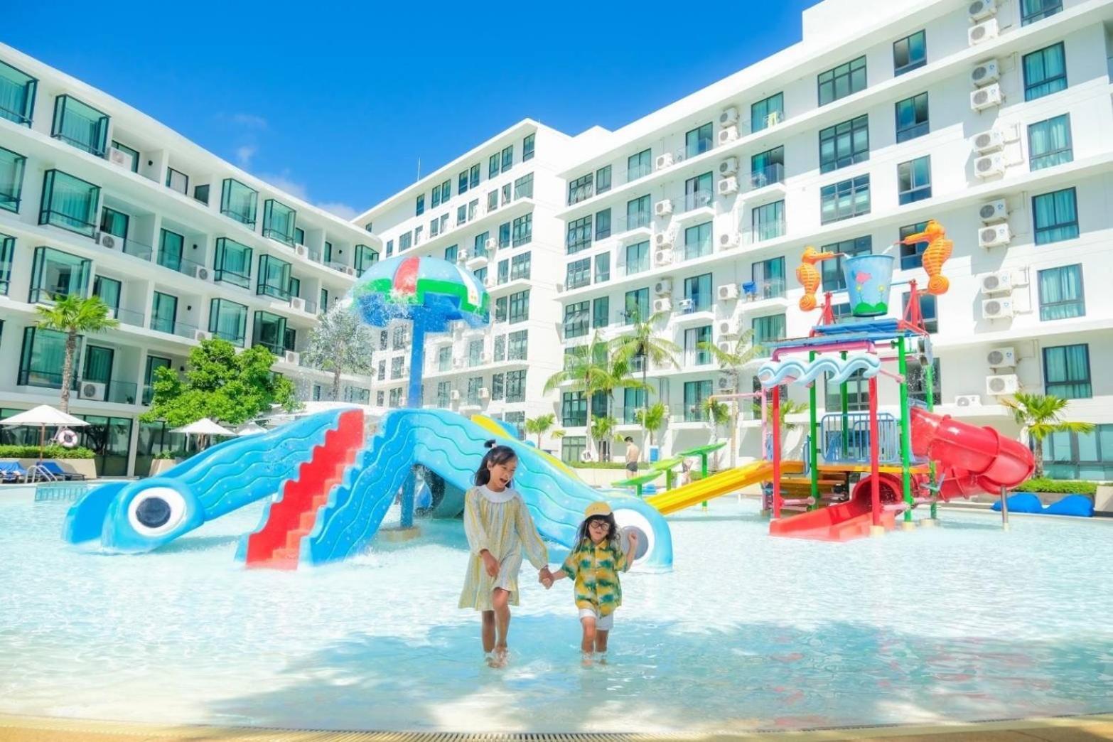 Wyndham La Vita Rawai Phuket Exteriör bild