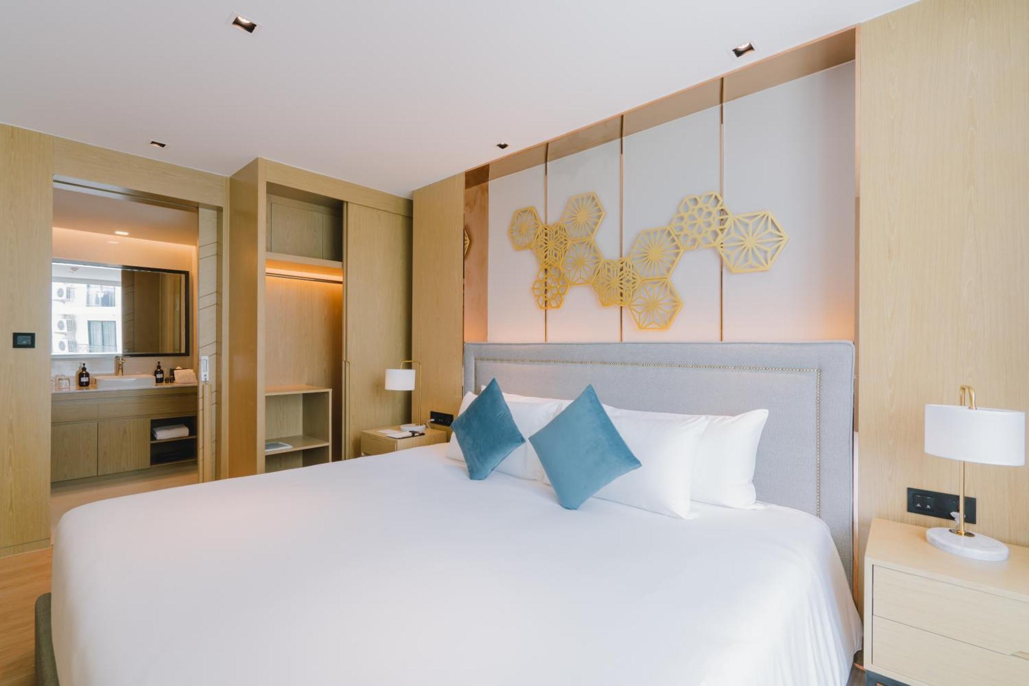 Wyndham La Vita Rawai Phuket Exteriör bild
