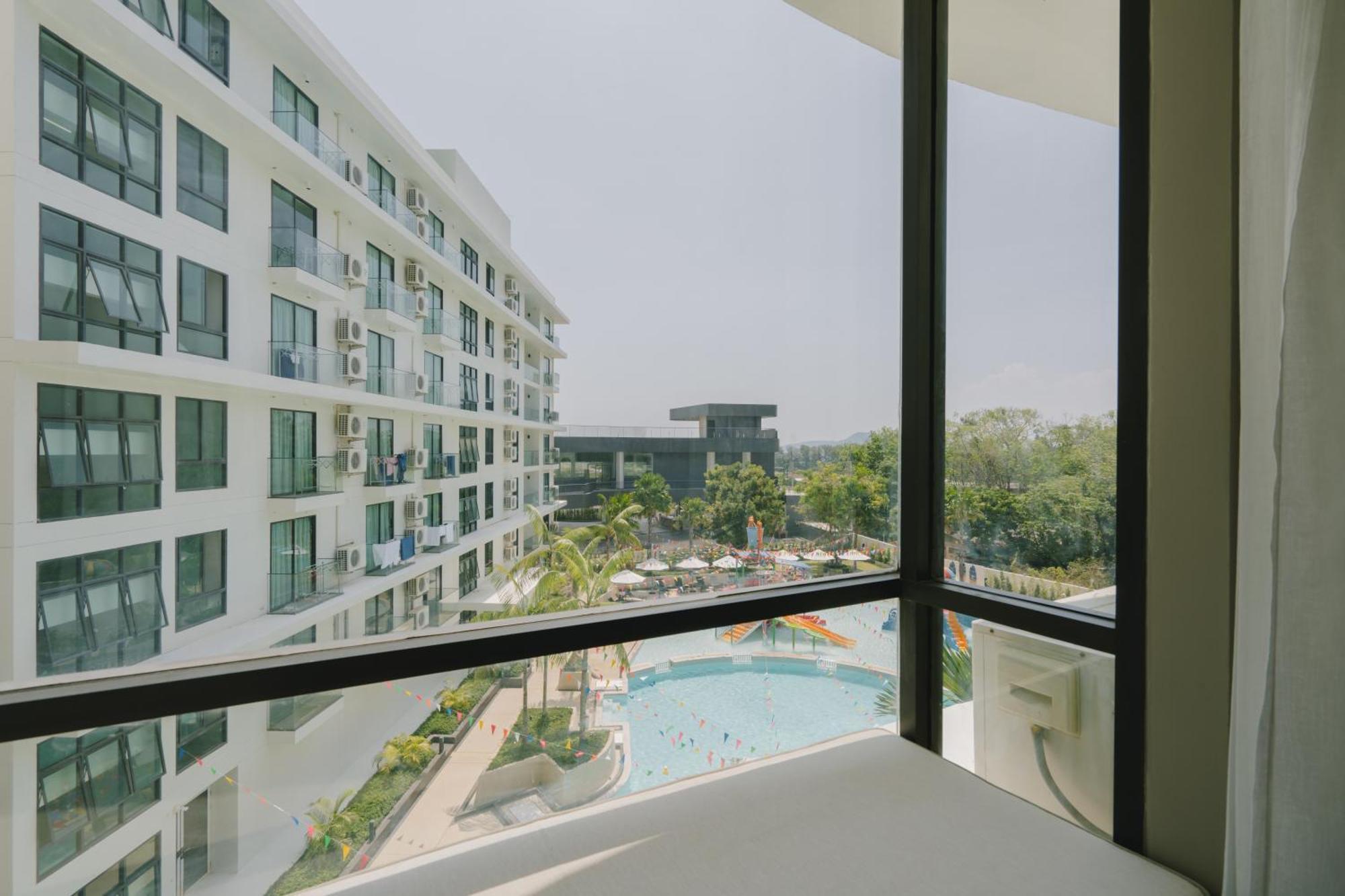 Wyndham La Vita Rawai Phuket Exteriör bild