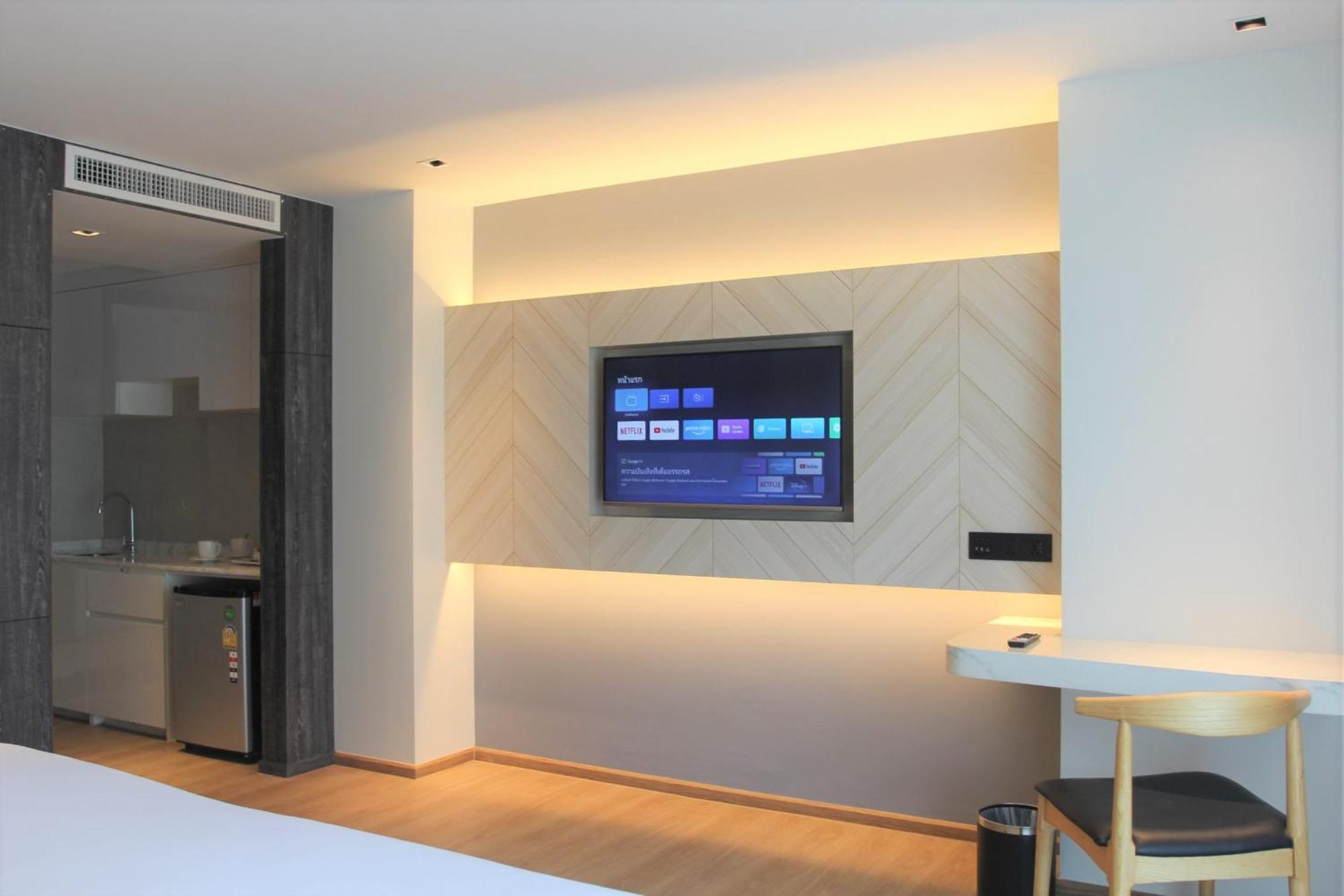 Wyndham La Vita Rawai Phuket Exteriör bild