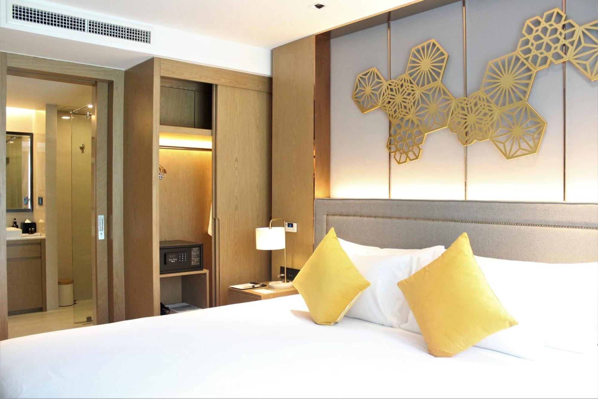 Wyndham La Vita Rawai Phuket Exteriör bild